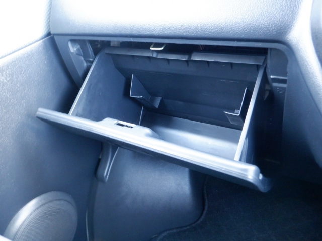 �Ԍ��ؓ��ꓙ���ވꎮ�����[�ł���O���[�u�{�b�N�X