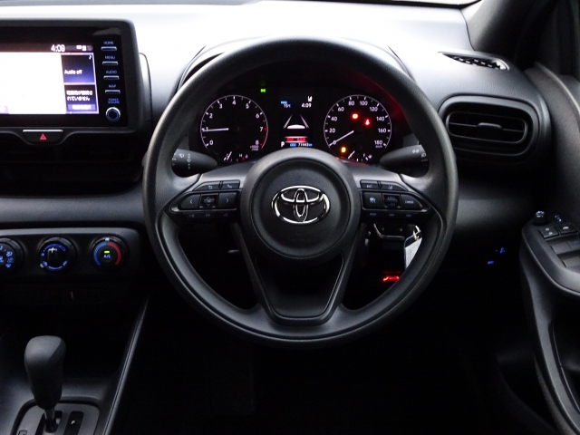 �e�푀��X�C�b�`������̊m�F���[�ԑO�ɓ_�������Ē����܂��B