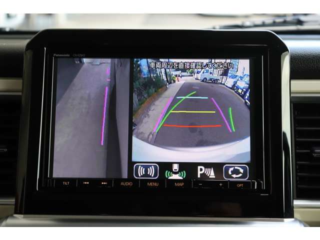 �S���ʃJ�����E�o�b�N�J�����i�K�C�h�t�j