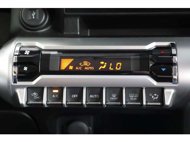 �I�[�g�G�A�R��