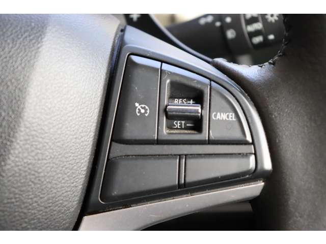 �N���[�Y�R���g���[��