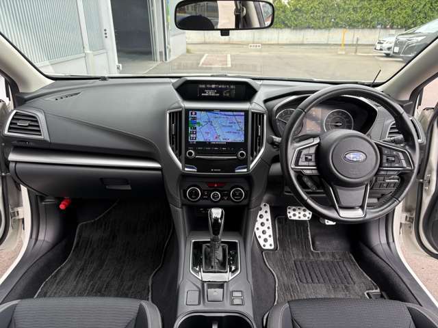 ������񔃎�E������s���Ă���܂��B����