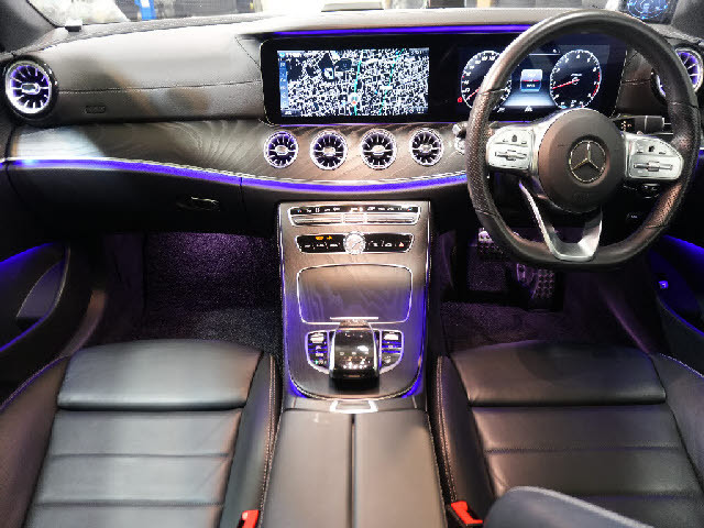 ■Ｔ．Ｕ．Ｃ．ＧＲＯＵＰ八潮店では、全車２年保証付です。充実のアフターサービス！■専門店ならではのコダワリの正規ディーラー車輌！年３回３年間オイル交換＆ポリマーメンテナンスサービス実施中！