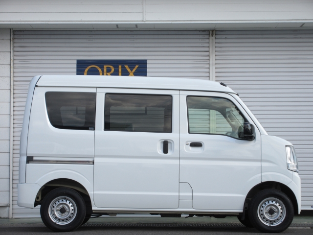 AIS����F���X�ł̓g���^�E�z���_�E�j�b�T���E�}�c�_�E�X�o�����[�J�[�n�̒��ÎԎ��Ɖ�Ђƕ��В�g��Ђ�6�Ђœ��ꂳ�ꂽ�u�]����v�u������v�ɑ���A�����Ɍ����]�������M���̂����鍸��