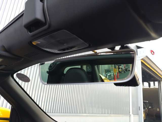 �I�[�g�o�b�N�X�ł͂��N���}���w������J�[