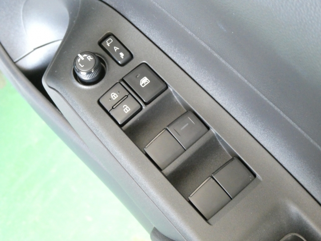 全席パワーウィンド