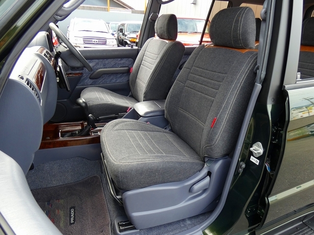 �u���b�N�f�j���ƃu���E�����U�[�̑g�ݍ��킹��