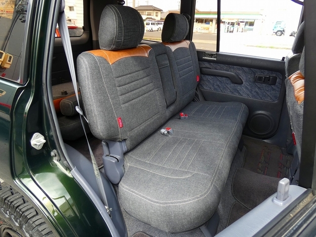 ���ɐF���t���ɂ������{���f�j�����g�p���Ă܂���