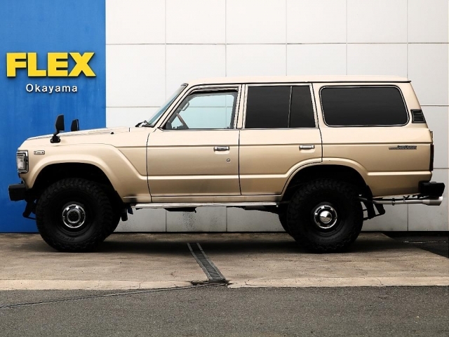 �T�C�h�X�e�b�v�t���ŏ��~��y�`���ł���