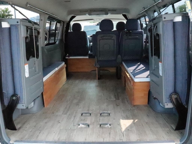 �Ō㕔�V�[�g�𒵂ˏグ�鎖�ɂ���āA���L���X�y�[�X���m�ہI