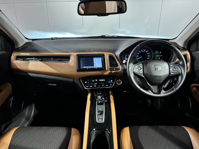 �I���b�N�X�F�蒆�ÎԂ͗����̃n�b�L�������C����̖������q��Ǝ��̌��i�ȔF���Ɋ�̔����Ă���܂��B���q��������Ђ̍���m���S�Ԍ��������{���Ă���܂��B