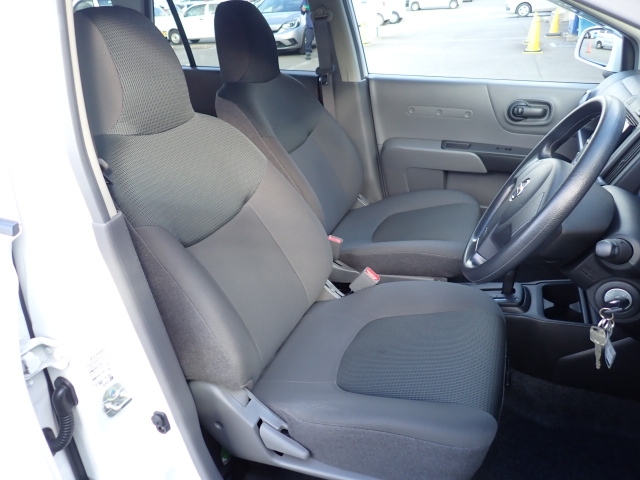 �t�����g�V�[�g�A��ԗǍD�ň��S�ł��B�傫�ȉ�����Ȃ����S�ł�