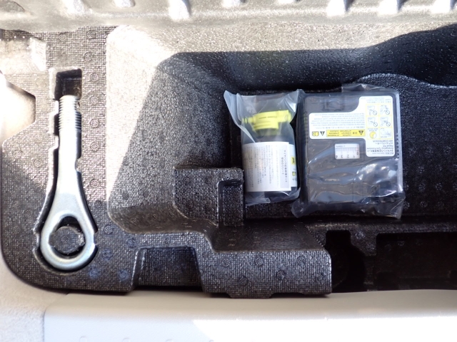 �p���N�C���L�b�g���t���Ă܂��B�������̎��̉��}���u�ɕK�v�ł��B