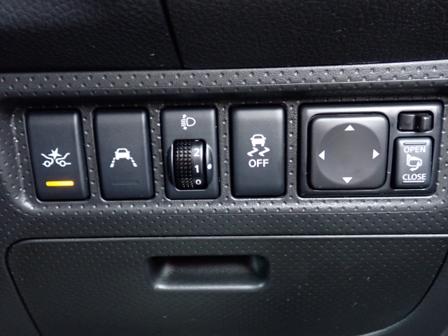 �����h�~�@�\�A�Փˉ���y���u���[�L�t���ŁA�����S�Ƀh���C�u�����y���݂��������܂���