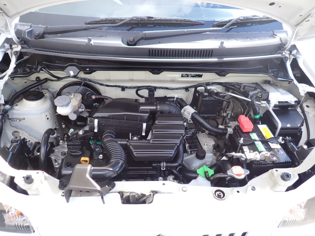 �G���W�����[�����N���[�j���O�ς݂ł��B�[�ԑO�ɓ_���������s���܂��B