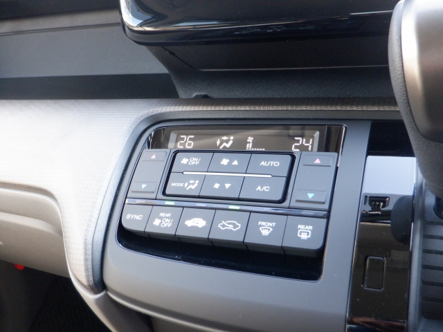 �I�[�g�G�A�R�������B���x�ݒ肪�ł��āA�������K�ł���B