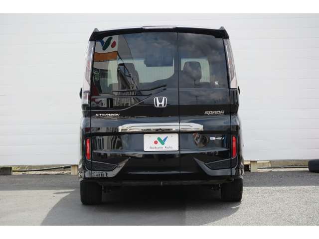 公平な第三者機関「AIS」による厳正な中古車の「車両検査」を行い、「安心・安全」の車選びが出来るよう全車に「車両評価書」・「カーセンサー認定車両品質評価書」を公表しております。