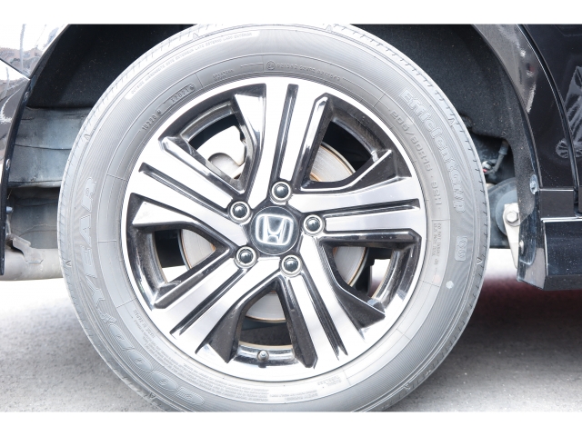 純正アルミです。大きな傷等なくきれいな状態です