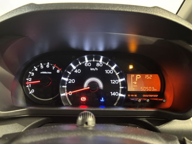 �l�X�ȏ�񂪕\������郁�[�^�[�p�l���͎��F���ƃf�U�C�����𗼗��������f�G�ȃf�U�C���ł��I