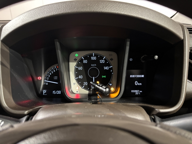 �l�X�ȏ�񂪕\������郁�[�^�[�p�l���͎��F���ƃf�U�C�����𗼗��������f�G�ȃf�U�C���ł��I