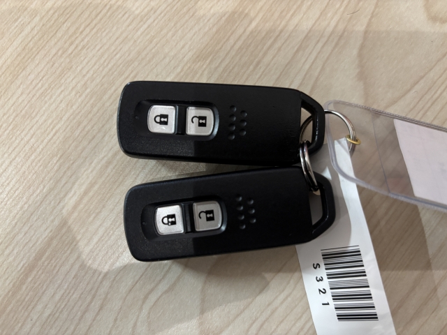 �g�т��邾���Ńh�A���̎{���E�J���E�G���W���n�����\�ȃX�}�[�g�L�[�V�X�e���𑕔����Ă���܂��B�֗����̃V�X�e���͈�x�g���Ǝ�����܂���B�Z�L�����e�B�ʂł����S�ł��B