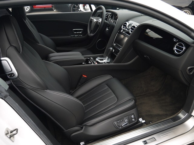 �s�A�m�u���b�N�C���e���A�g����