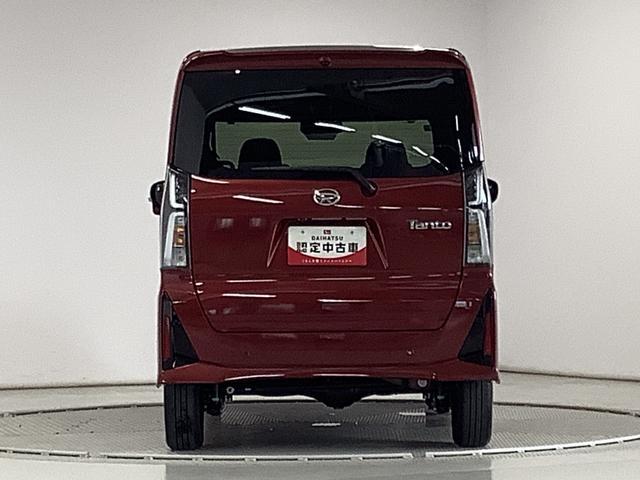 【キレイなおクルマがお待ちしております】兵庫ダイハツでは店舗入庫前に当社再生工場にてクリーニング!店舗でも定期的に洗車♪品質には自信があります!お気軽にご来店下さい。