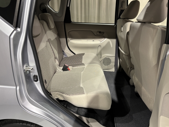 2��ڃV�[�g�����K�ȃX�y�[�X�ł��I�V�[�g�A�����W�����ʂŋ@�\�I�ł��I��~���ɂ��D��Ă��܂��̂Ő����x�������ɂȂ��ĉ������I�I���b�N�X�Ȃ�e���[�J�[�̎Ԏ�𑵂��Ă���܂��̂Ŕ�r�������ȒP�I