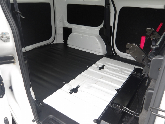 �I���b�N�X�t�|����������X�ւ̂��₢���킹�́A�s�d�k�F�O�Q�V�|�R�W�W�|�W�R�R�U�܂ł��C�y�ɂǂ����I�i�c�Ǝ��ԁF10���`�P�X���@���j��x�j