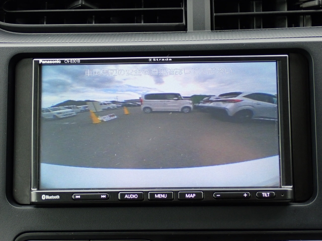 �o�b�N�J�����������Ă���܂��B���Ԏ��ɑ�ϖ��ɗ����܂�������Ԃ����ȕ��ɂ��֗��@�\�ł���