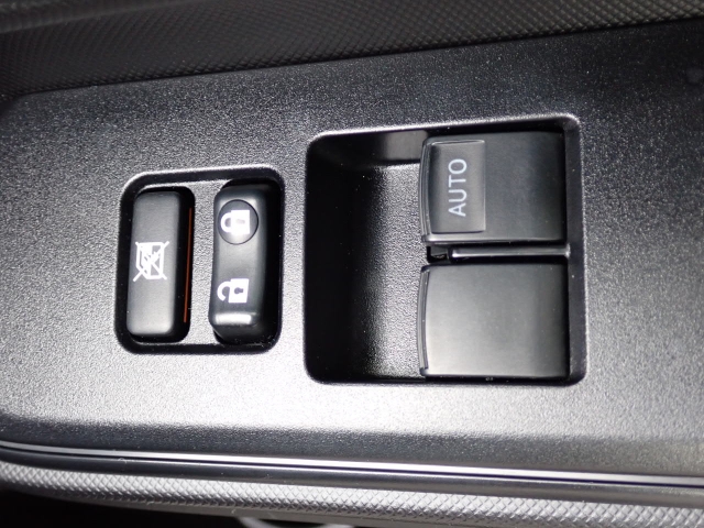 �O�Ȃ̑��̊J�͓d���ɂȂ�܂��̂ŁA�֗��ł���ˁB