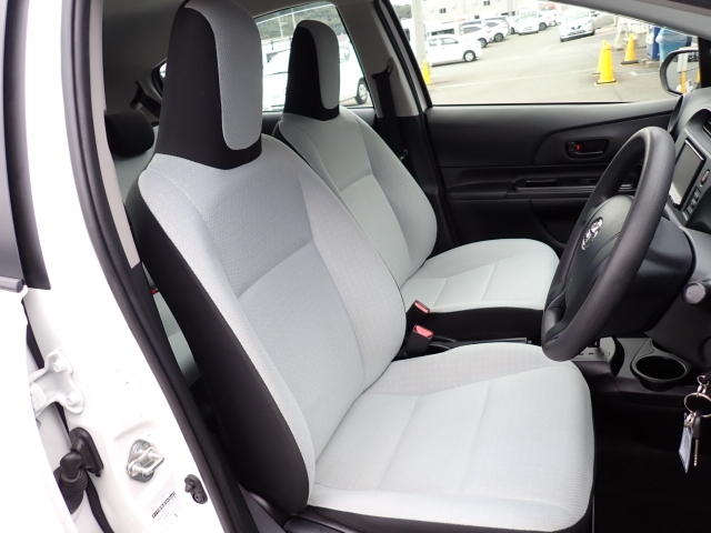 �t�����g�V�[�g�A��ԗǍD�ň��S�ł��B�傫�ȉ�����Ȃ����S�ł�