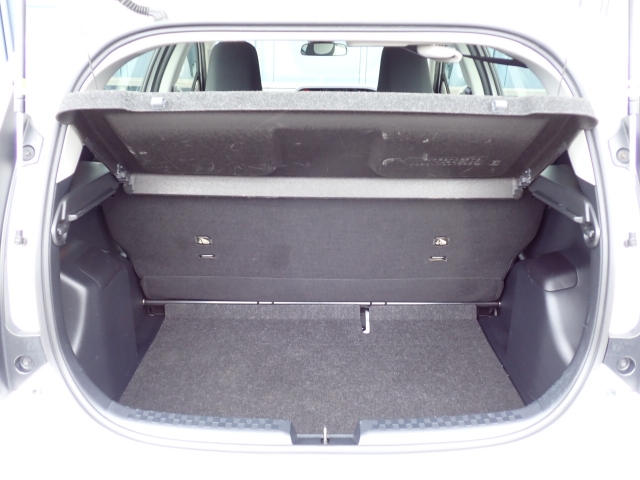 �ʏ펞�̃��P�b�W�X�y�[�X�ł��I�傫�ȊJ���ŉו��̏悹�~�낵���y�ɍs���܂��B