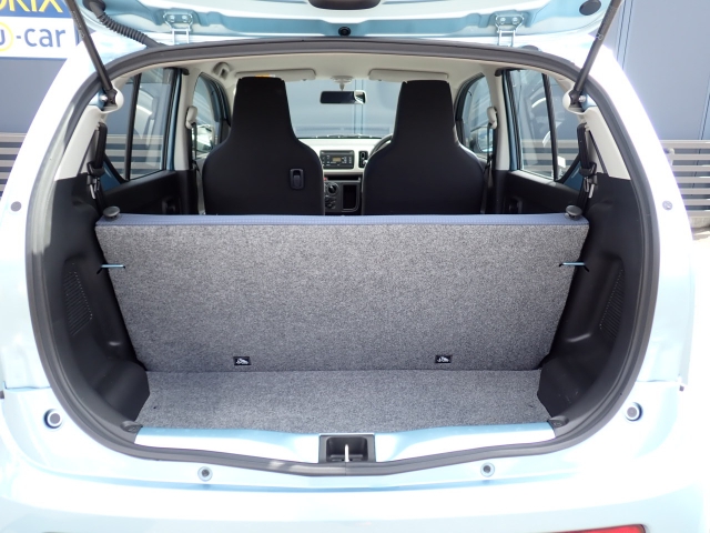 �ʏ펞�̃��P�b�W�X�y�[�X�ł��I�傫�ȊJ���ŉו��̏悹�~�낵���y�ɍs���܂��B