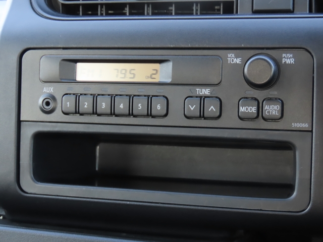 ���W�I�̏����f�b�L�𑕔����Ă܂��I�e��i�r�̂��p�ӂ��I�v�V�����ł��p�ӂ��Ă���܂��̂ŁA���Ȃ�Ƃ��\���t����������(^^��