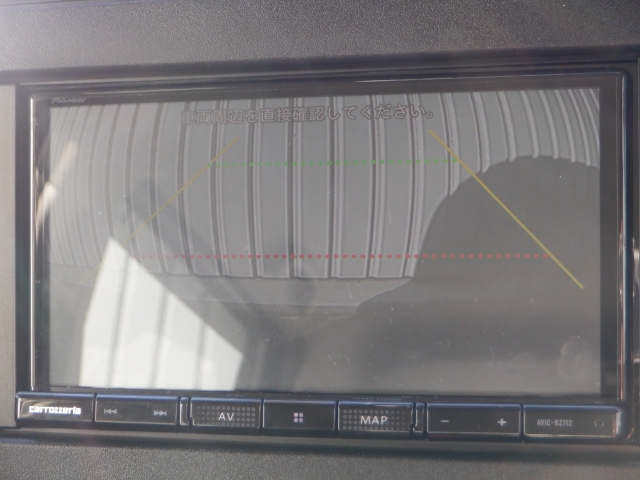 �o�b�N�J�������������Ă��܂��B�C�ɂȂ���̌��ʂ���Ԍɓ���ɂ��劈��I�^�]������ȏꏊ�ł���������T�|�[�g�I�S���������̃��j�^�[�ł��B�y�o�b�N�J�����z�t�̎Ԃ���1����ƃN�Z�ɂȂ�܂��B