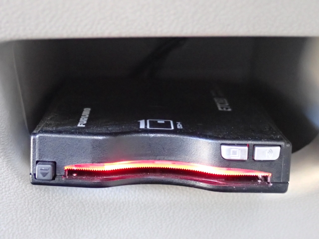 ETC���������Ă��܂��B�m���X�g�b�v�ŗ�������ʉ߂ł��܂��B���ꂵ�������ł���ˁB