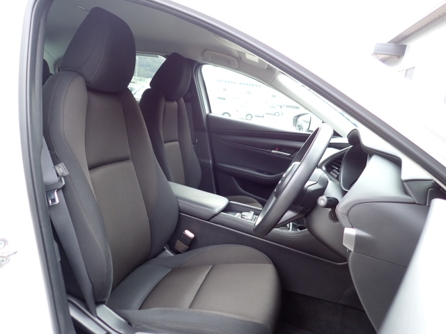 �t�����g�V�[�g�A��ԗǍD�ň��S�ł��B�傫�ȉ�����Ȃ����S�ł�