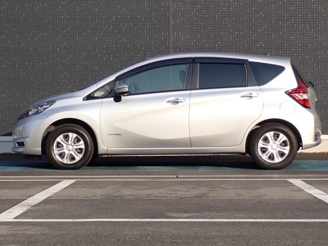 �I���b�N�X�F�蒆�ÎԂ͌��I�����㎿�Ȏ��q�݂̂����͂��v���܂��B�S�ԂɃv���̐E�l�ɂ��O�ꂵ�����O���̐��|�A�����グ�Ă���܂��B