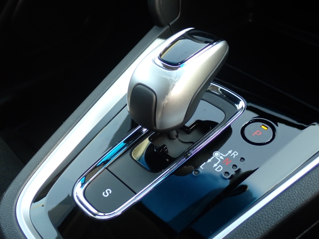 �V�t�g�m�u�̓X�����Ȃ��A���ꂢ�ȏ�Ԃł��B���ł��G��镔�������ꂢ���Ƒ�؂ɏ���Ă������Ƃ�������܂���B