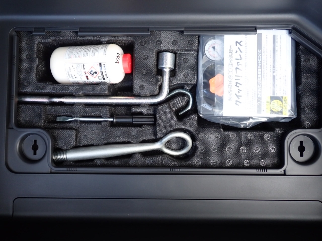 �p���N�C���L�b�g���t���Ă܂�.