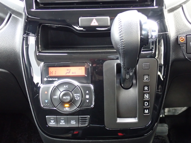 �V�t�g�ƃG�A�R���ł��B�I�[�g�G�A�R�������B���x�ݒ肪�o���āA�������K�ł���B