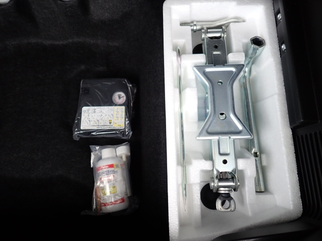 �p���N�C���L�b�g���t���Ă܂��B�������̎��̉��}���u�ɕK�v�ł��B