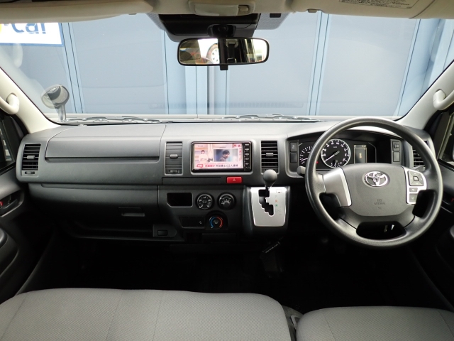 �C���p�l�摜�ɂȂ�܂��B�ԓ��͐��Ǝ҂ɂĎ����N���[�j���O�{�H�ς݂Ȃ̂ŁA��ϐ����ł��B