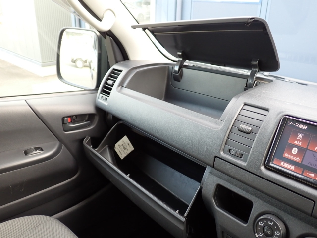 ���[�����Ղ�O���[�u�{�b�N�X�B