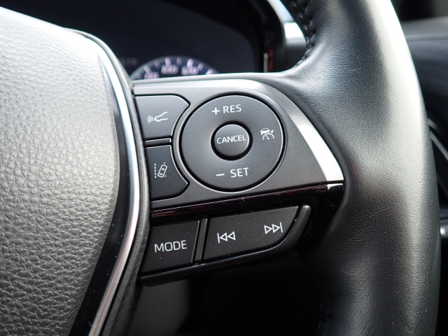 �y�N���[�Y�R���g���[���z�������H�ł̒��������s���y�Ɂ�A�N�Z���y�_���𓥂܂��Ɏԑ������ɕۂ��Ƃ��\�ł��B�O���̎ԗ������m���ĎԊԂ�ۂ悤�ɑ��x���߂��Ă���܂��I�I