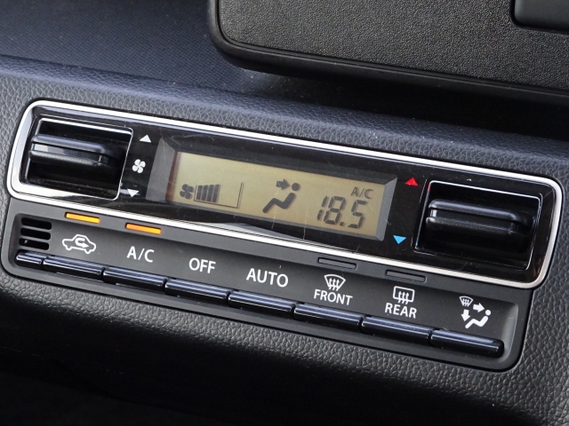 ���I�[�g�G�A�R������(^^�􁚎����������y�X�I���K�Ȏ�����f���������\�ł��B����p�l����X�C�b�`���㎿�ő��쐫���ǍD�ł��B