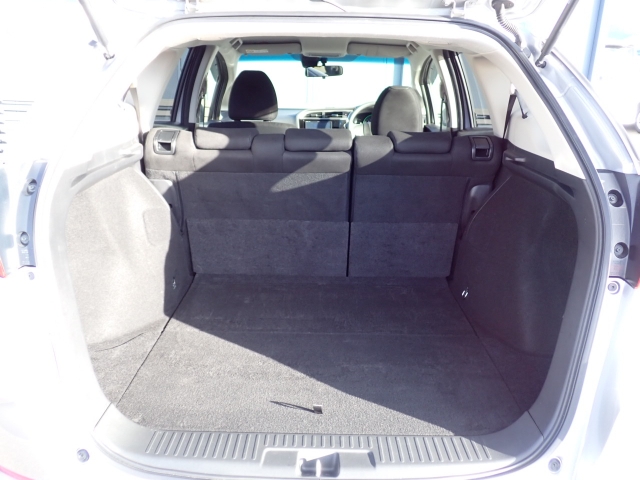 �ʏ펞�̃��P�b�W�X�y�[�X�ł��I�傫�ȊJ���ŉו��̏悹�~�낵���y�ɍs���܂��B