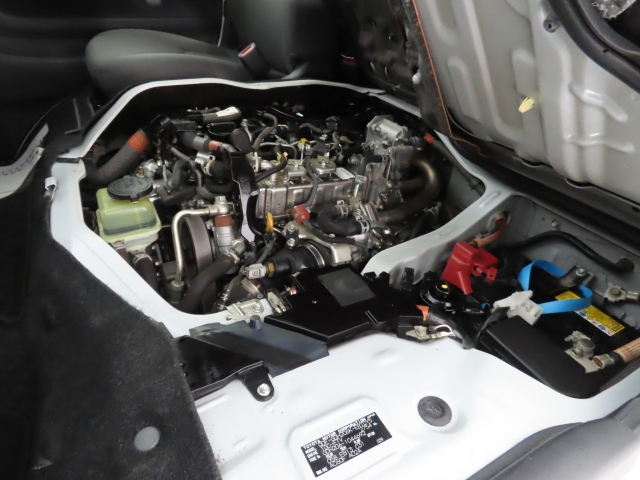 �G���W�����[�������ꂢ�ł���B�@�֋@�\�n���ǍD�ł��B�[�ԑO�ɓ_���������s���܂��B�G���W���I�C���E�I�C���t�B���^�[�E�G�A�R���t�B���^�[�E���C�p�[�S���͕K�������v���܂��i�G�A�R���t�B���^�[�́A�����Ԃ̂݁j