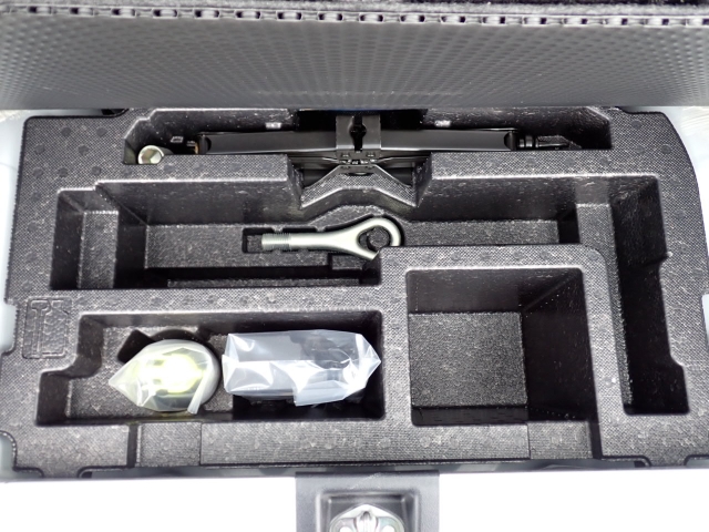 �p���N�C���L�b�g���t���Ă܂��B�������̎��̉��}���u�ɕK�v�ł��B